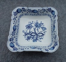 Zwiebelmuster Porzellan Servierschüssel Triptis  19,5x19,5 H5,5 mit Brandfehler