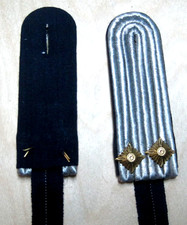 orig . NVA Schulterstücke