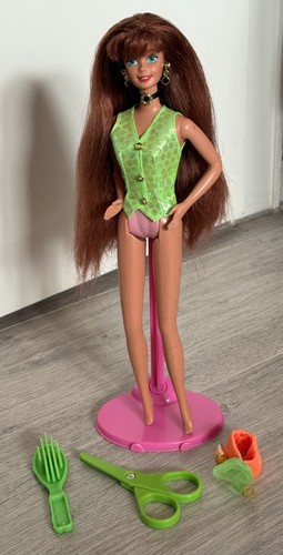Barbie cut style red - cut,