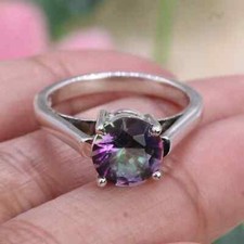 Bezaubernder Mystic Topas Ring