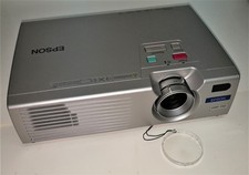 EPSON EMP-730 Beamer Projector XGA 3LCD 2000 Lumen / ohne Fernbedienung/