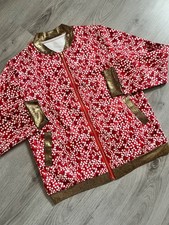 Schöne Jacke zu Top Shirt