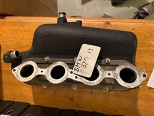 BMW E 30 / 320 is gebraucht leicht beschädigt Luftsammler Inkl.