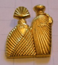 Pins PARFUM UNGARO DIVA &