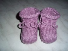 Handgestrickte babyschuhe - handgestrickte,