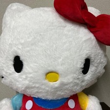 Hello Kitty Plüsch Puppe