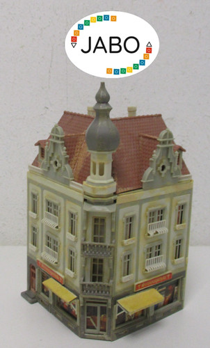 Spur gebäude - (,