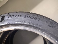 2 Sommerreifen Michelin Pilot Sport 4 S 275/35 ZR19 100Y NEU Lesen!