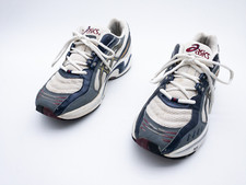 ASICS Gel-Kumo Damen Sportschuh Laufschuh Turnschuh Gr. 44,5 EU Art. 31245-100