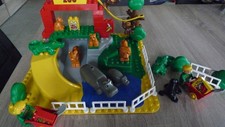 Lego Duplo Zoo, Tiere,  mit gr. 3D-Platte Geländer 2668 u.Erweiterung 2662 gebr.