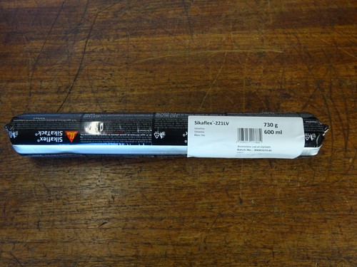 Sikaflex 221 600 ml - lv,