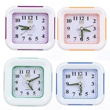 Quarzuhr mit Nachtlicht und