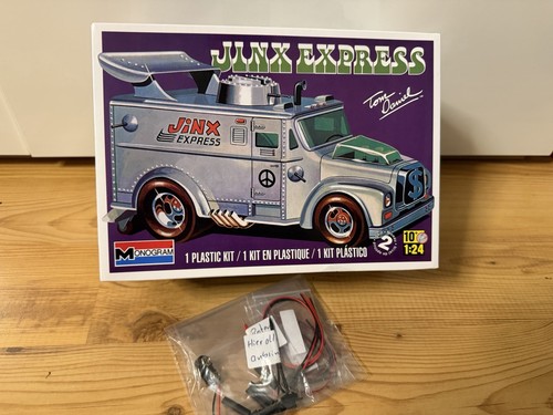 Revell monogram 6899 - revell, jinx