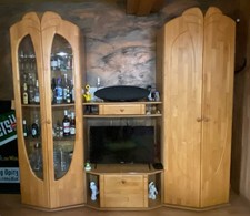 Wohnwand Front Erle massiv, mit Beleuchtung, sehr gepflegt. Ohne Deko/Inventar