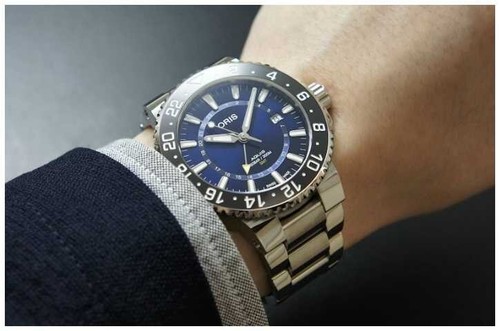 Oris aquis gmt date - oris,