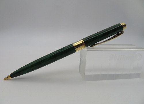 Pelikan celebry d590 - ,