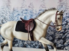 Modellpferde Dressur Sattel