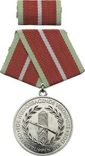 DDR B.0281c Verdienstmedaille