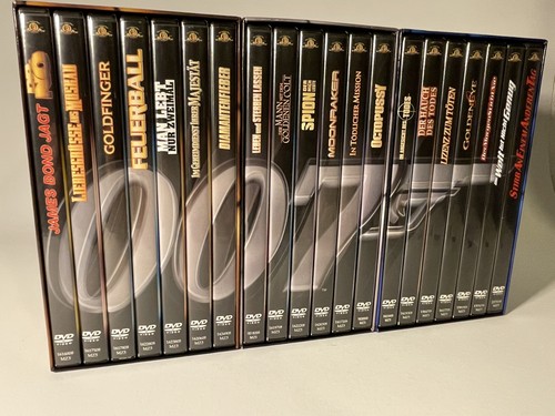 James bond collector set - collector’s,