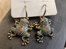 Frosch-Ohrringe, rosa und blaugrüne Kristalle