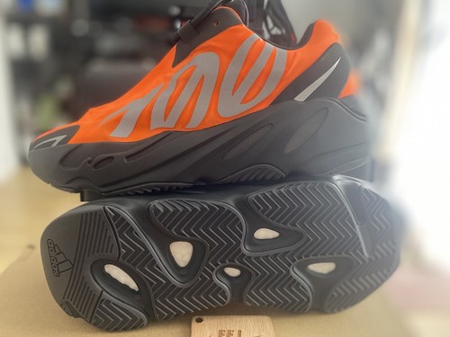 Adidas yeezy boost 700 mnvn - boost,