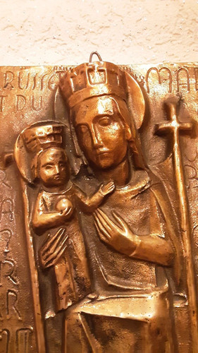 Madonna mit kind relief - madonna,