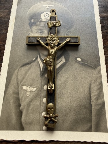 Seltene brustkreuz aus bronze - ,