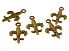 8 Anhänger fleur de lis in