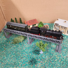 Sehr schöne Stahlbrücke mit