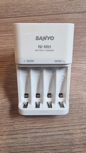 Sanyo battery charger - sanyo,