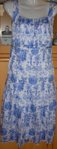 Sommerkleid mit blauem
