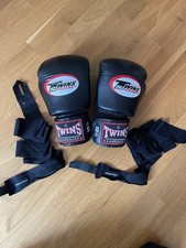 TWINS Boxhandschuh Echtleder 10 OZ + DECATHLON Bandagen 