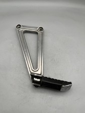 Honda NX650 Fussrastenhalter