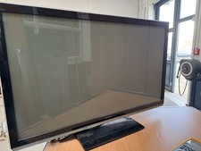 Panasonic TX-P42UT50E Flachbildfernseher 42 Zoll / Retrogaming