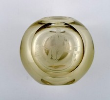 Rauchfarbene Iittala Vase aus