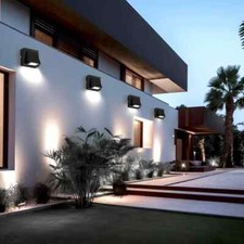 1/2x LED Wandleuchte