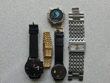 5 Armbanduhren Quarz * Damen und Herren * unisex * Pierre Cardin, Playboy u.a.