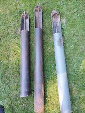 3 Plunscher mit einem Dreibein Ständer und Diverse Erdbohrer verschiedene Größen