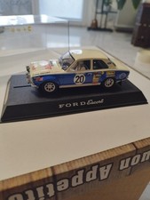 Scalextric Slotcar 1:32 Ford Escort "Hundeknochen"