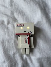 Kaiyodo Revoltech Danbo Mini Box Cardboard Robot Yotsubato Actionfigur 