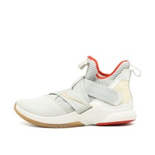 Nike Herren LeBron Soldier 11