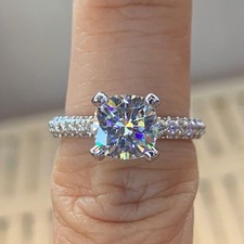 Verlobungsring rund 2,75 Karat