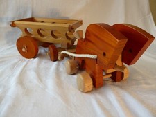 Holzspielzeug Pferdegespann, Pferde, Wagen, Fuhrwerk, sehr gut erhalten