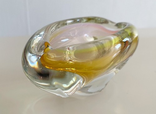 Großer design aschenbecher - großer, design-aschenbecher