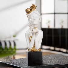 Gilde Skulptur Frau ''Rosenliebe“ aus Kunstharz weiß/goldfarben-59393