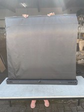 Mercedes W124 280TE  Laderaumabdeckung schwarz Laschen mit Schäden