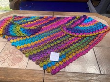 Handgestricktes  gestricktes Dreieck-Tuch / Schal / Stola,Farbverlauf