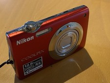 Nikon Coolpix S3000 DigitalKamera 12 Megapixel | Rot