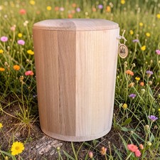 Holz Urne  Eb06 - Esche/Buche