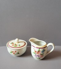 Milchkännchen u. Zuckerdose -